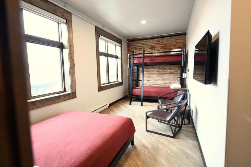 Lofts Hotel *